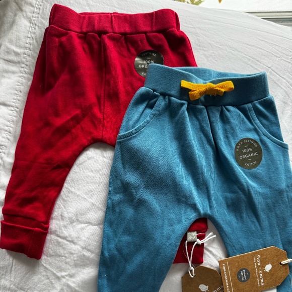 NWT! Finn & Emma Bundle Organic Baby Pants, Size 0-3 months (2 Pair) - Picture 1 of 16